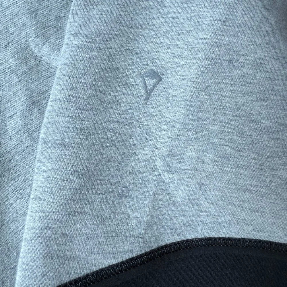 Like NEW Ivivva Sz 10 Reversible Gray / Black Jacket